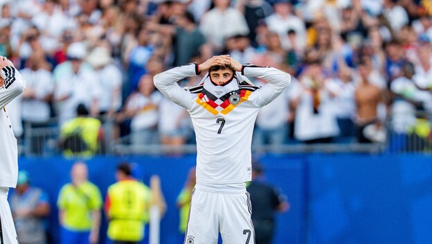 Kai Havertz (desno)