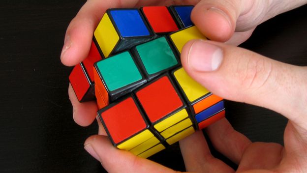Pogledajte fascinantni svjetski rekord u slaganju Rubikove kocke