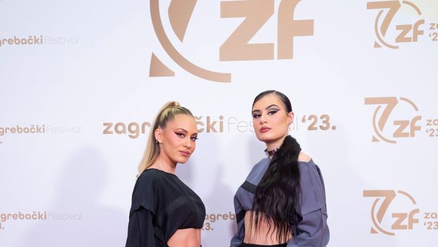 Albina Grčić i Đana Smajo - 1