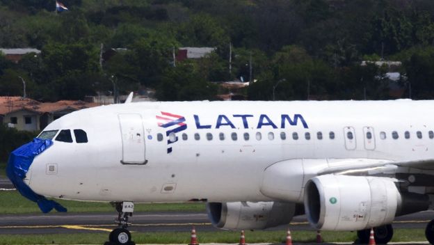 Ilustracija aviona kompanije LATAM