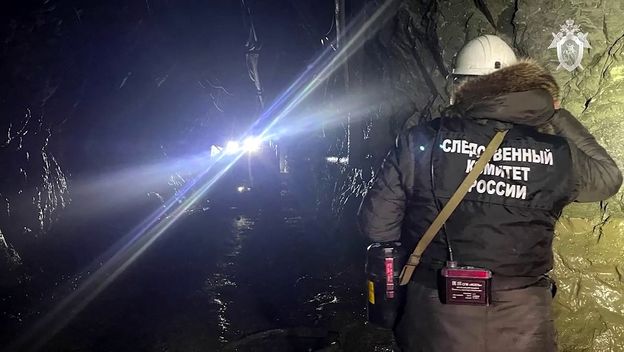 13 rudara ostalo zatrpano u rudniku zlata u Rusiji - 1