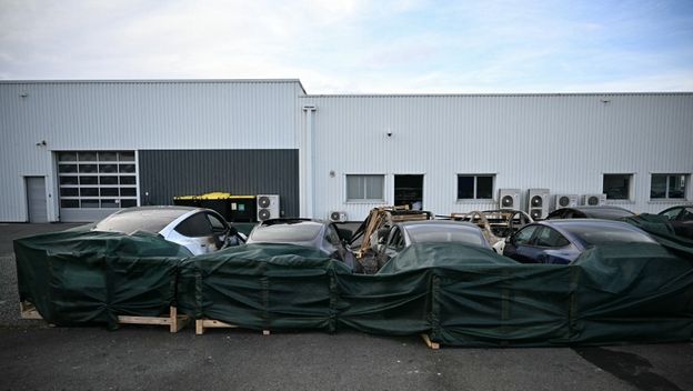 Zapaljena Teslina vozila