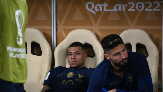 Kylian Mbappe i Olivier Giroud