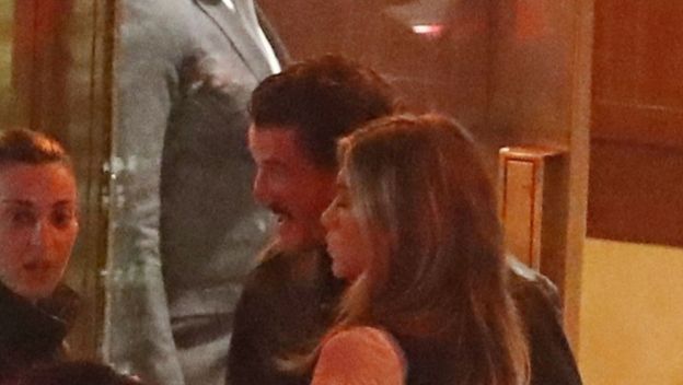 Jennifer Aniston i Pedro Pascal - 1