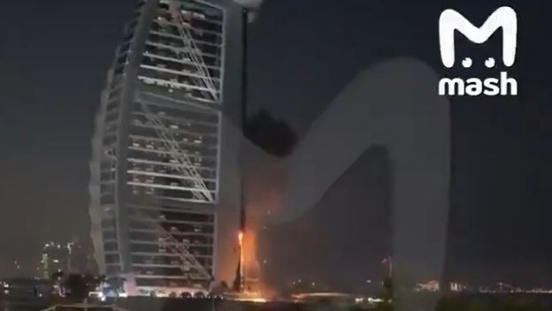 Izbio požar u poznatom hotelu Burj al-Arab nakon napada iranskog drona