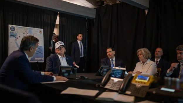 Donald Trump nadzire napad na Iran