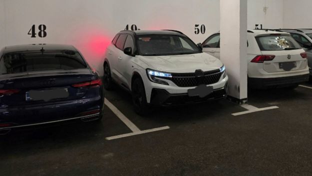 Lusteri u parking garaži iz Opatije