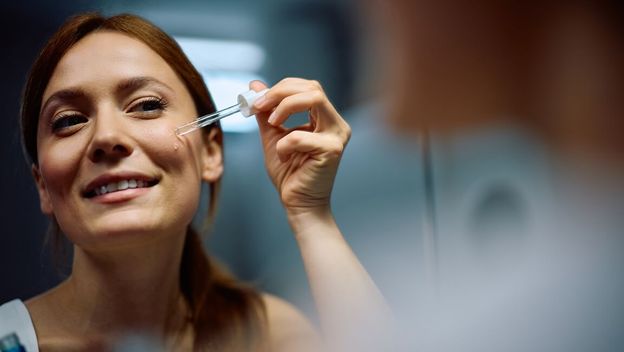 Niacinamid za lice: Jedan sastojak može riješiti akne, crvenilo i bore – evo kako ga pravilno koristiti