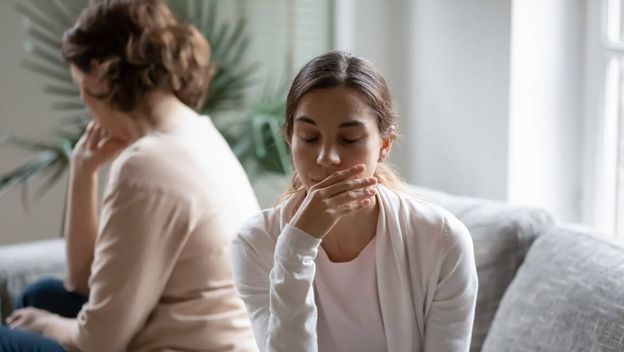 Sve više odrasle djece prekida kontakt s roditeljima: Psiholozi otkrivaju 3 najčešća razloga