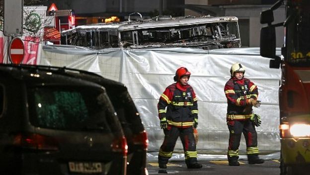 Šest poginulih i više ozlijeđenih u požaru autobusa u Švicarskoj - 5