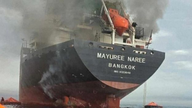 Pogođen tajlandski teretni brod