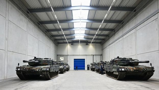 Njemački tenkovi Leopard 2 na proizvodnoj liniji