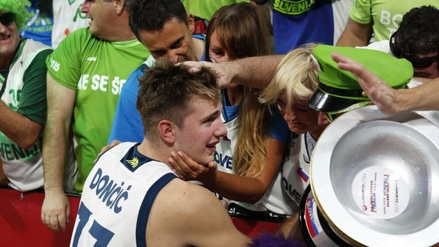 Luka Dončić s obitelji