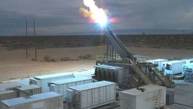 Testiranje elektromagnetskog topa