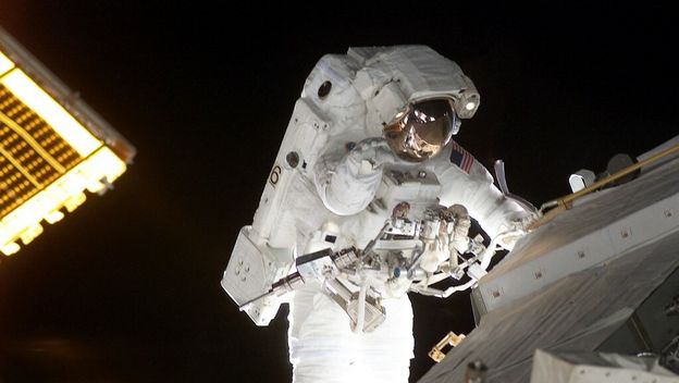 Astronauti u svemirskoj šetnji na ISS-u