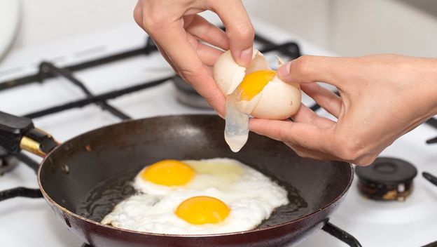 Što se događa s vašim krvnim tlakom kada redovito jedete jaja?