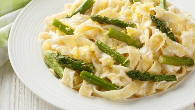 Kremasta tjestenina sa šparogama