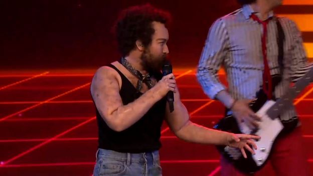 Dora Trogrlić kao Michael Sembello