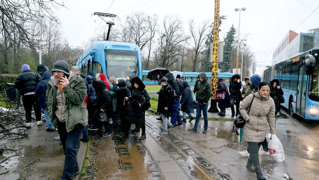Oštećeni tramvajski vodovi, nema prometa između Maksimira i Dubrave