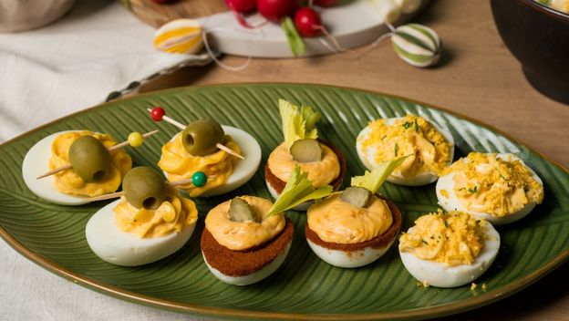 Punjena jaja inspirirana koktelima