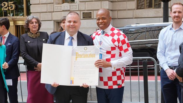 Gradonačelnik New Yorka u hrvatskom dresu - 1