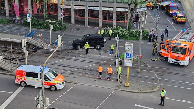 Mjesto naleta automobila u Stuttgartu