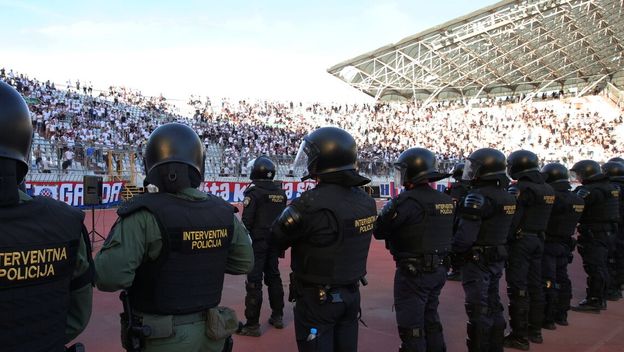 Policija na Poljudu