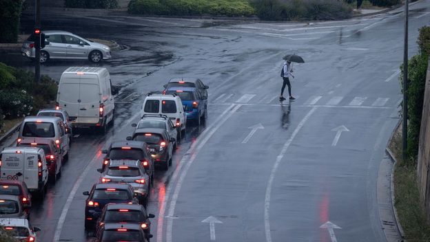 Gužve na cesti, kiša