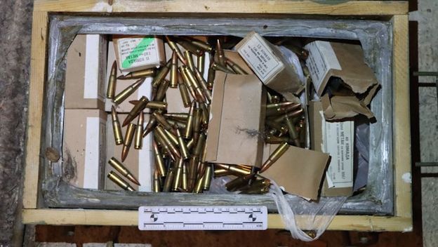 Policija pronašla veliku količinu oružja