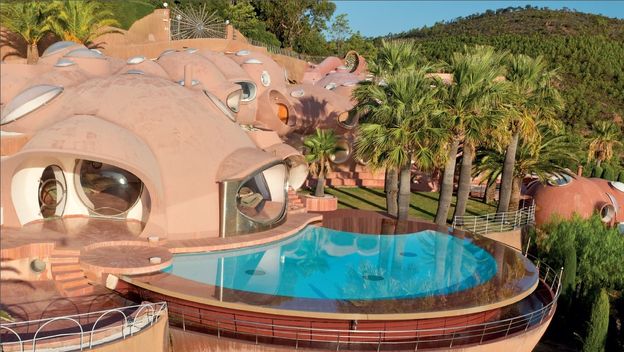 Palača Pierrea Cardina