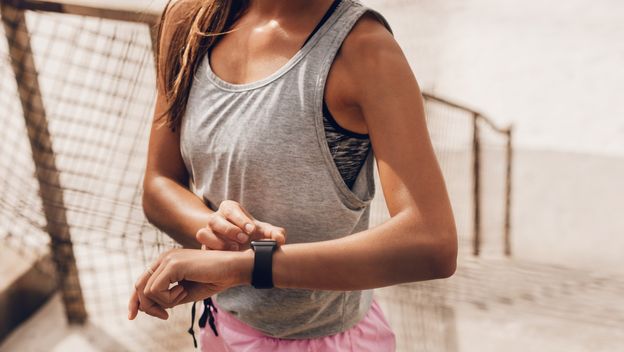 Žena prati potrošnju kalorija