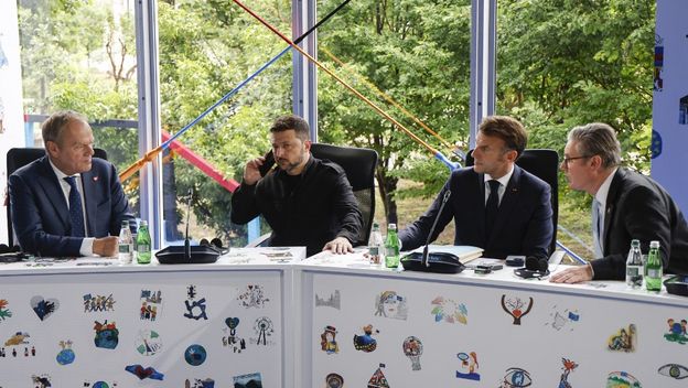Volodimir Zelenski, Donalt Tusk, Emmanuel Macron, Keir Starmer