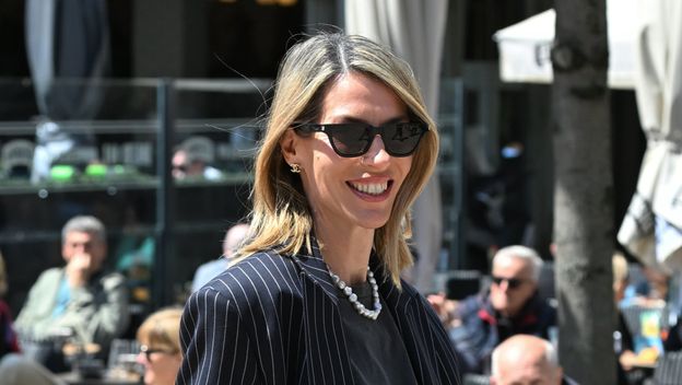 Street style izdanje ljepotice iz Zagreba s neočekivanim najlonkama i predivnim cipelicama