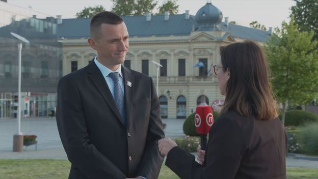 Ivan Penava i Marina Bešić Đukarić, reporterka Dnevnika Nove TV