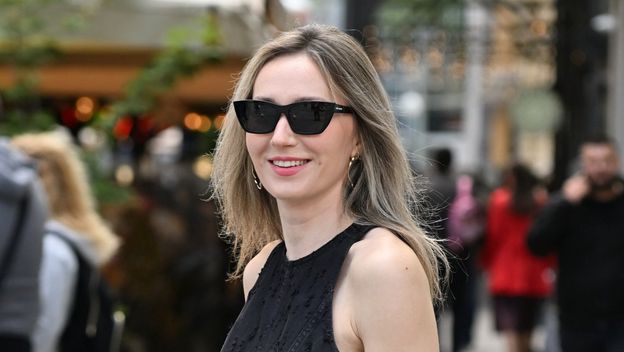 Mlada dama iz Zagreba u efektnoj haljini brenda Haikure