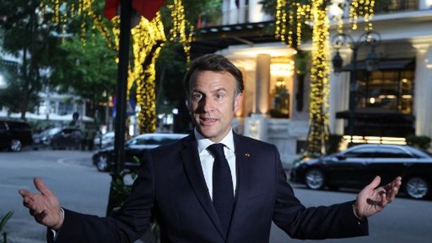 Emmanuel Macron - 3