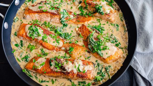 Losos u kremastom umaku