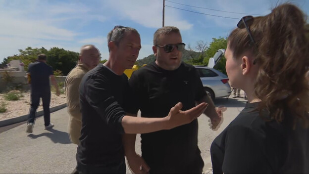 Napad na novinarsku ekipu