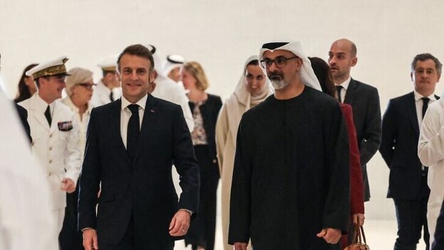 Macron i Zayed Al Nahyan