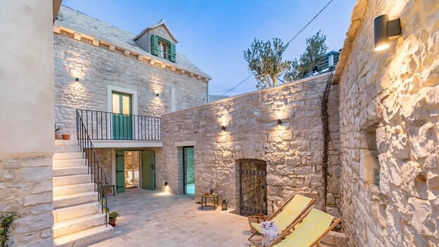 Casa Cava