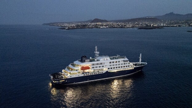 Kruzer MV Hondius