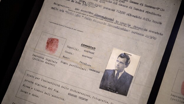 Međunarodna putovnica Josefa Mengelea