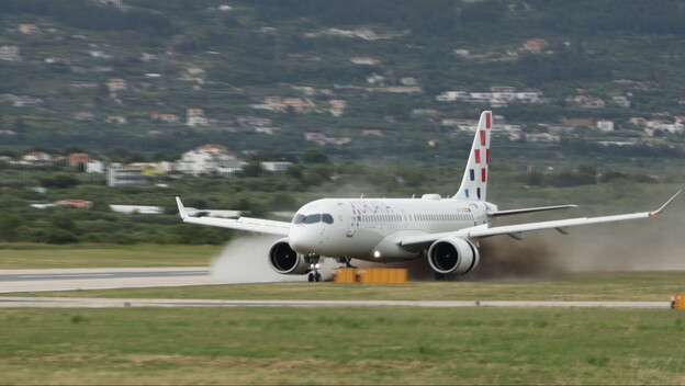 Avion sletio sa staze - 2