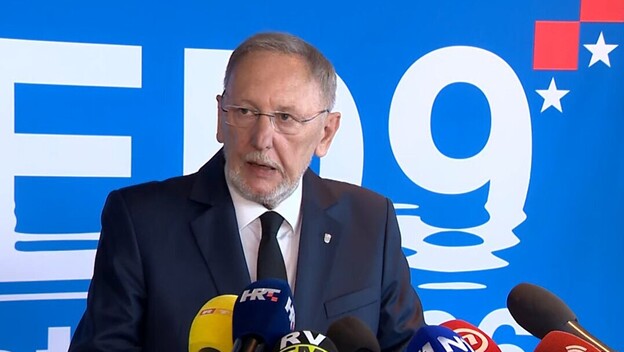 Davor Božinović