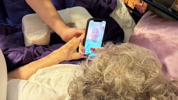 Gđa Etta u susretu s Michaelom Jordanom