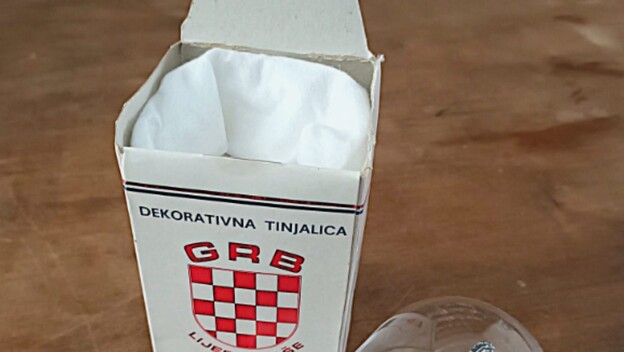 Neobična žarulja s grbom Hrvatske
