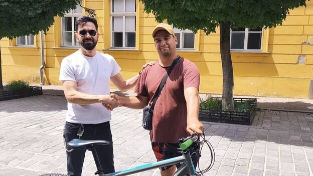 Saša (42) dobio novi bicikl