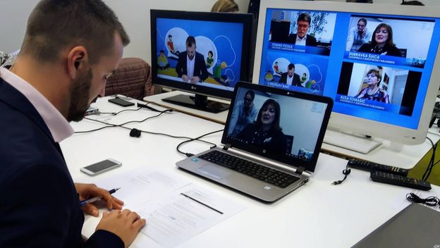 Sedmo izdanje Facebook Live razgovora moderirao je Vjekoslav Đaić (Foto: Dnevnik.hr)