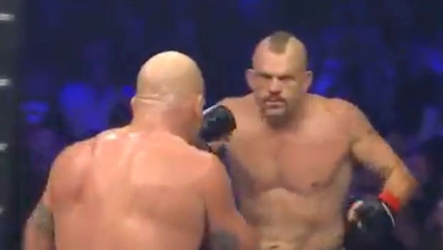 Tito Ortiz i Chuck Liddell (Screenshot)