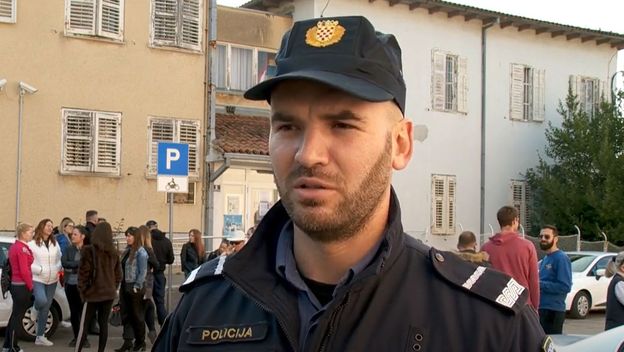 Anton Ramljak, policajac koji odbija COVID potvrde